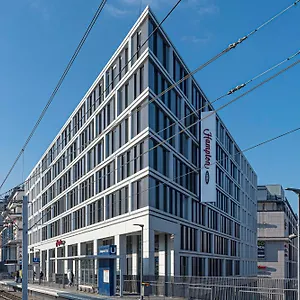 斯图加特市中心希尔顿欢朋酒店 酒店