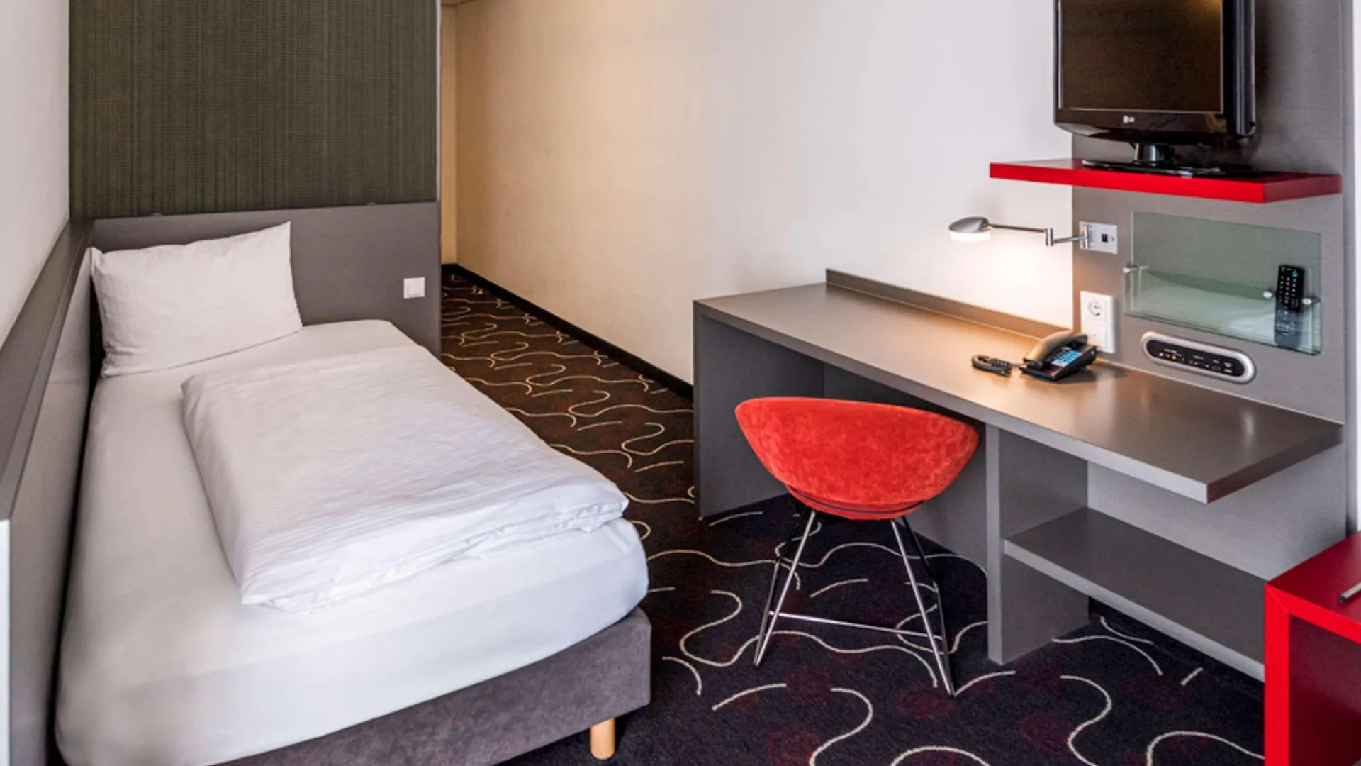 Hotel Ibis Styles Stuttgart 3*,  Niemcy