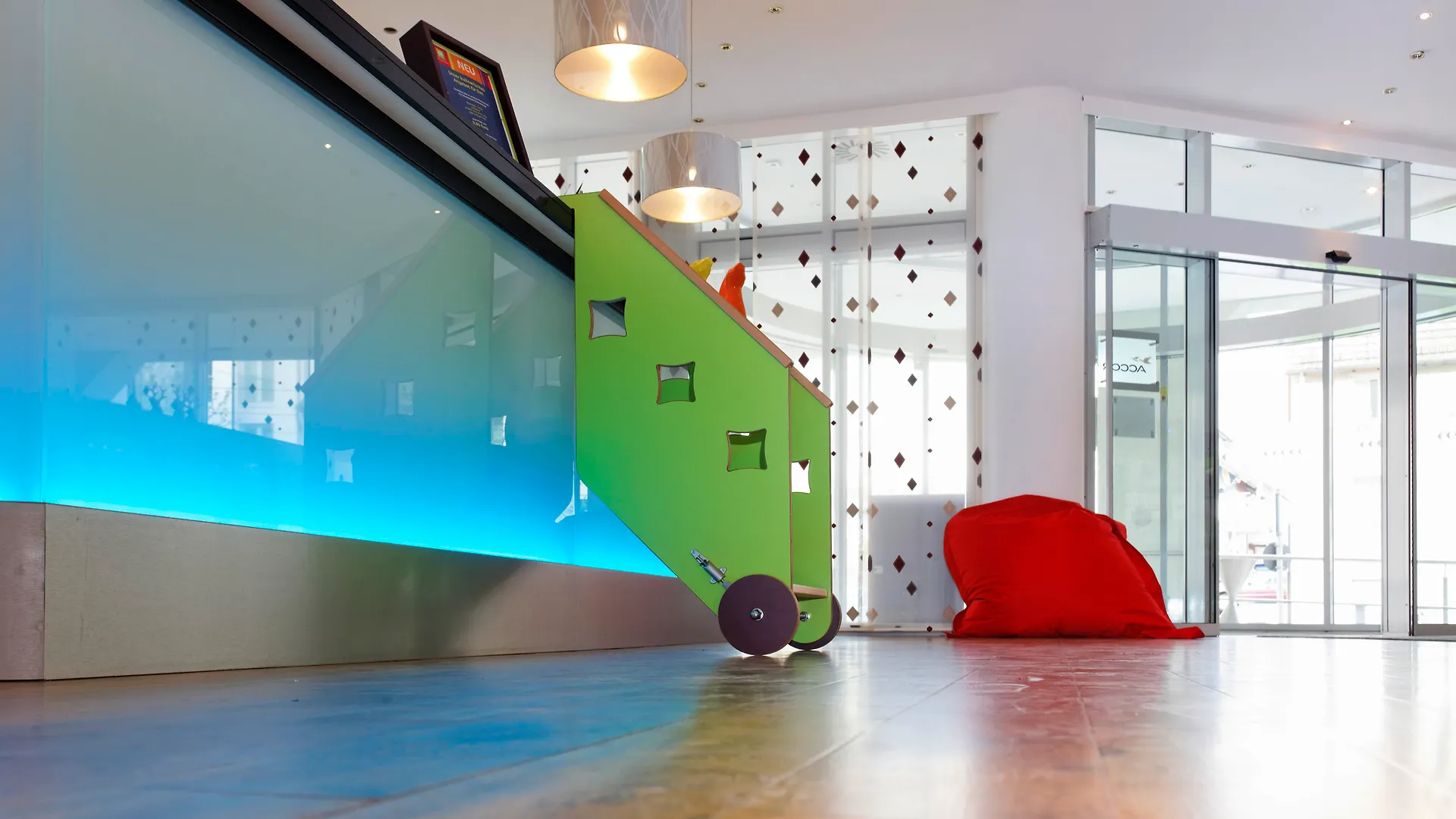 Hotel Ibis Styles Stuttgart 3*,  Alemania